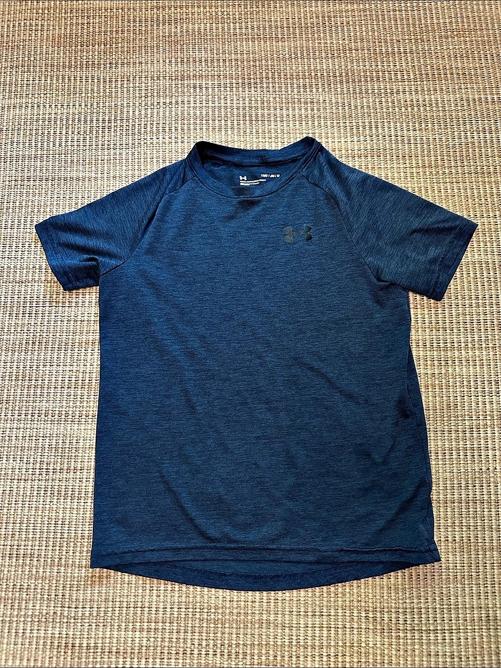 Under Armour Youth Short Sleeve Athletic Shirt Blue Medium Like New
